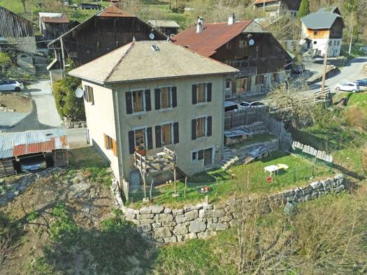 Maison à vendre 365 000 € 7 pièces 4 chambres 103 m² 413 m² de terrain Canevet Taninges 74440