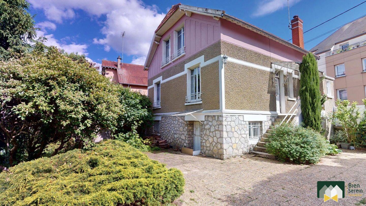 Maison 6 pièces 117 m² · à Chartres · 117,4 m² · 440 000 €