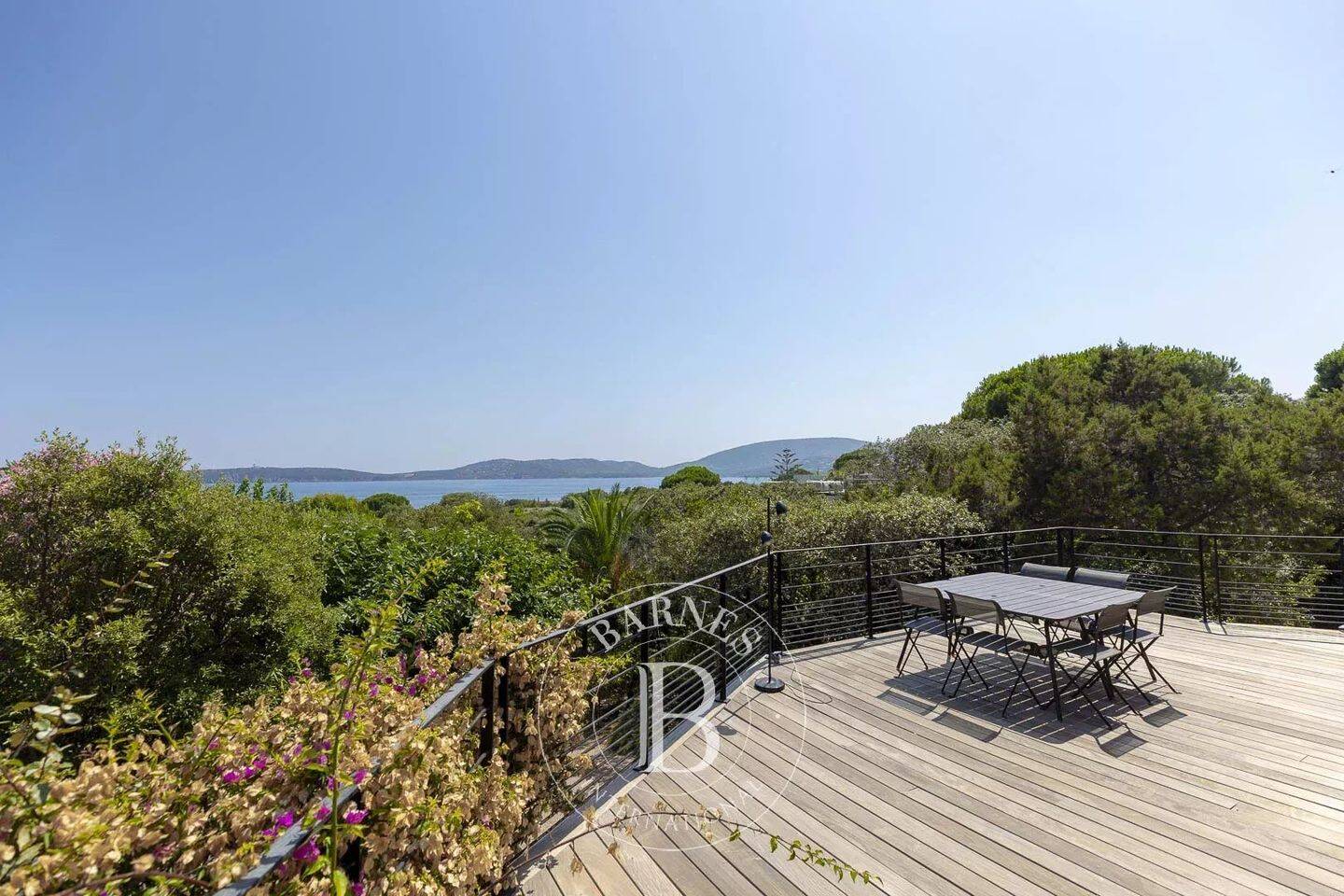 Maison 5 pièces 150 m² · à Lecci · 150 m² · 2 500 000 €