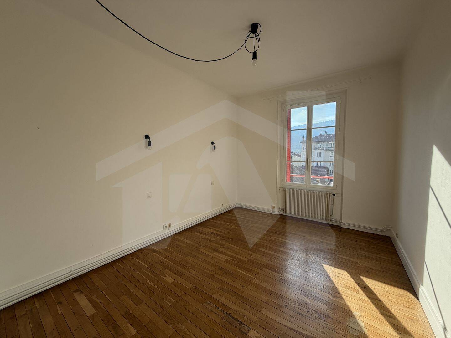 Appartement 2 pièces 59 m² · à Grenoble · 58,9 m² · 740 €
