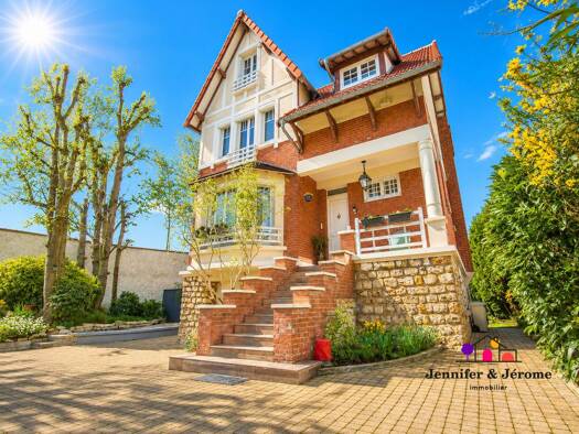 Maison à vendre 825 000 € 7 pièces 4 chambres 147 m² 694 m² de terrain Residentiel-Place Verdun Enghien-les-Bains 95880