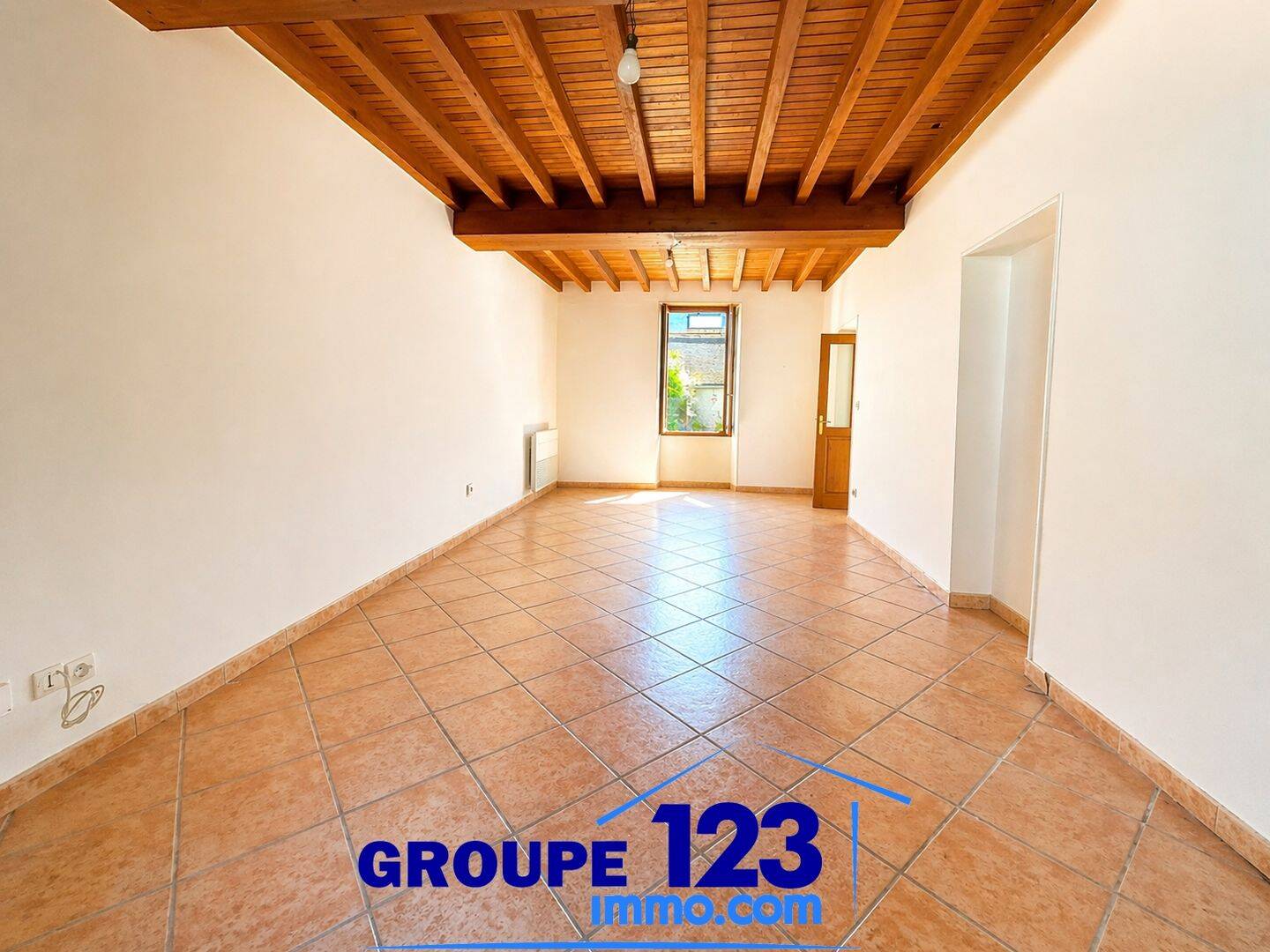 Maison 3 pièces 93 m² · à Maligny · 93 m² · 77 500 €