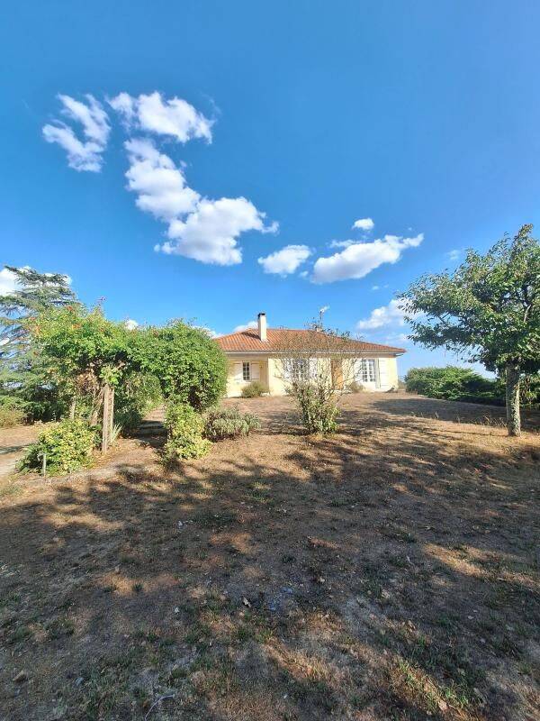 Maison 6 pièces 113 m² · à Chassenon · 113,3 m² · 690 €/mois