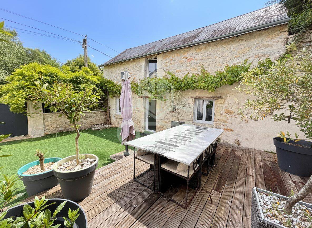 Maison 6 pièces 144 m² · à Saint-Épain · 144 m² · 180 900 €