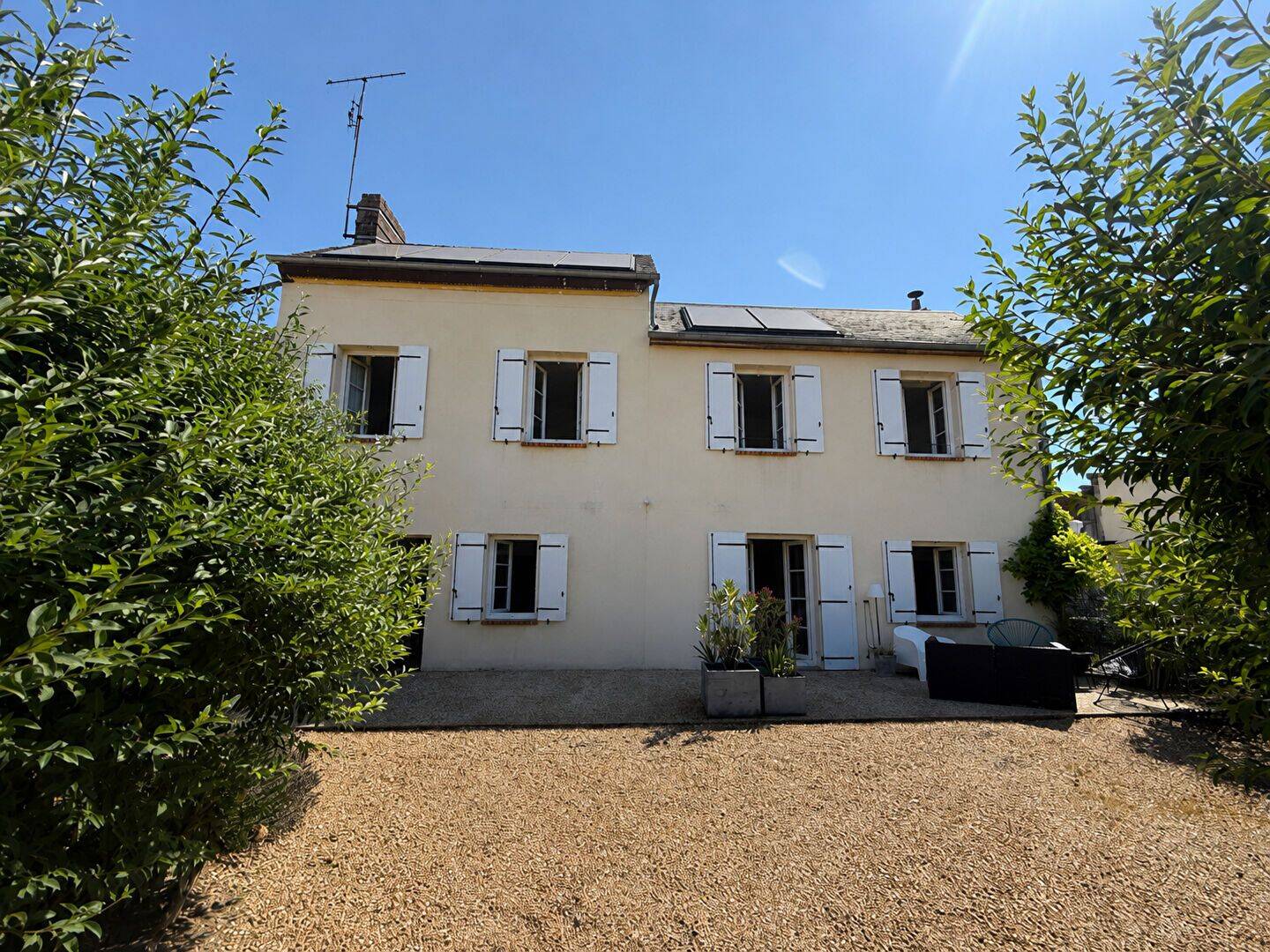 Maison 6 pièces 87 m² · à Bazoches-sur-Hoëne · 87 m² · 197 750 €