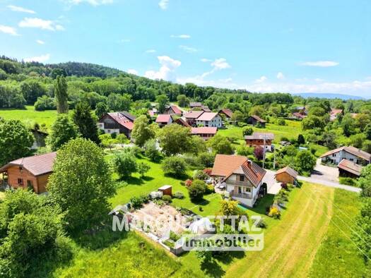 Maison à vendre 595 000 € 7 pièces 4 chambres 155 m² 1 353 m² de terrain Saint-Jean-de-Tholome 74250