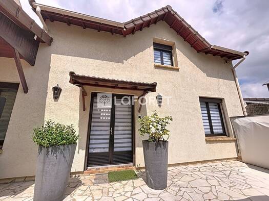 Maison à vendre 459 000 € 4 pièces 2 chambres 92 m² 96 m² de terrain Coteau-Malassis Vitry-sur-Seine 94400