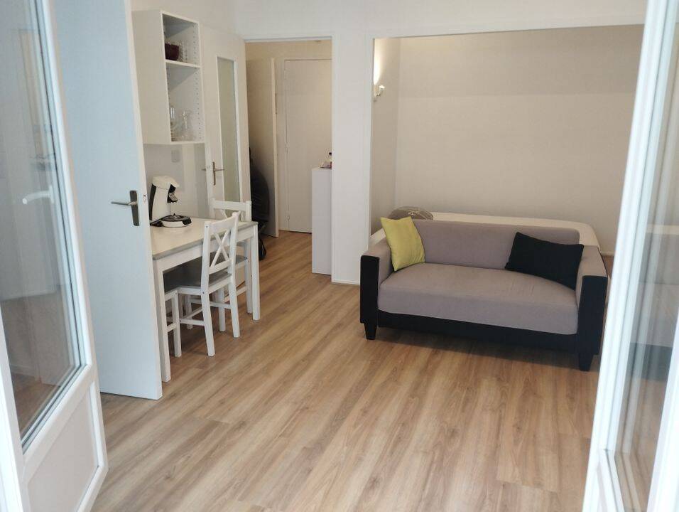 Appartement 1 pièce 28 m² · à Pau · 28 m² · 550 €/mois