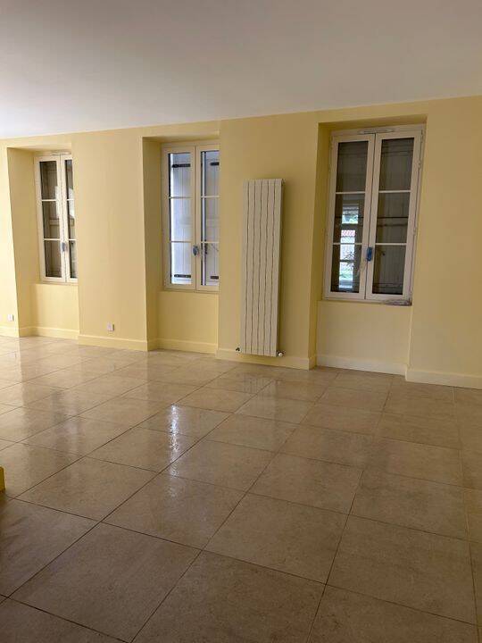 Maison 7 pièces 230 m² · à Villeneuve-sur-Lot · 230 m² · 1 090 €/mois