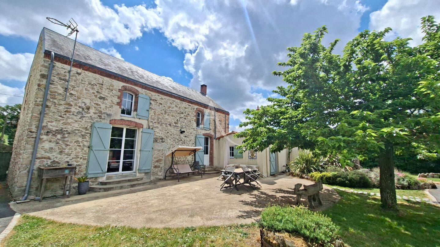 Maison 6 pièces 146 m² · à Aizenay · 145,5 m² · 416 500 €