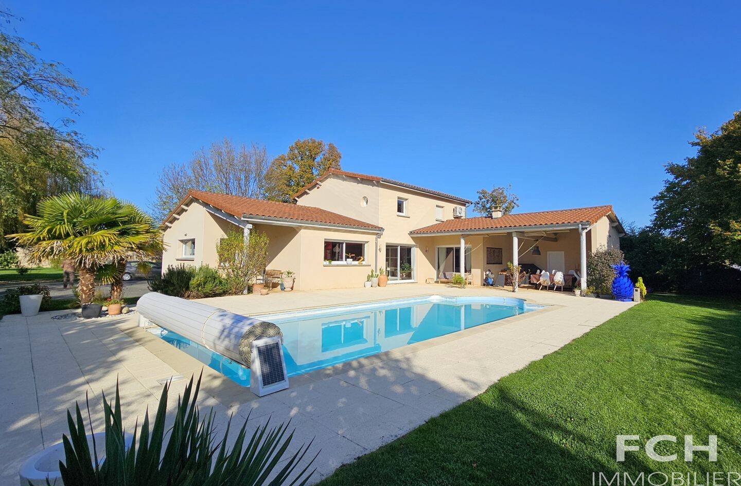 Maison 7 pièces 200 m² · à Gannat · 200 m² · 470 000 €