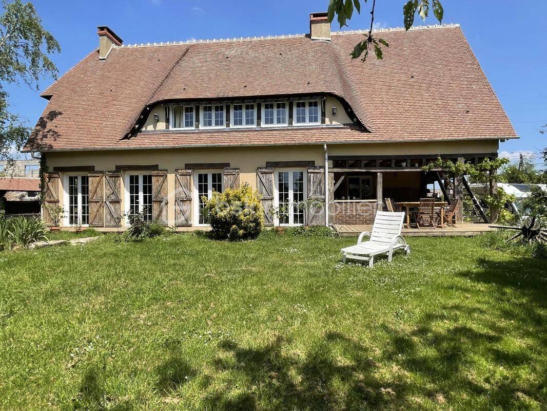Maison 8 pièces 222 m² · à Marcilly-sur-Eure · 222 m² · 299 000 €