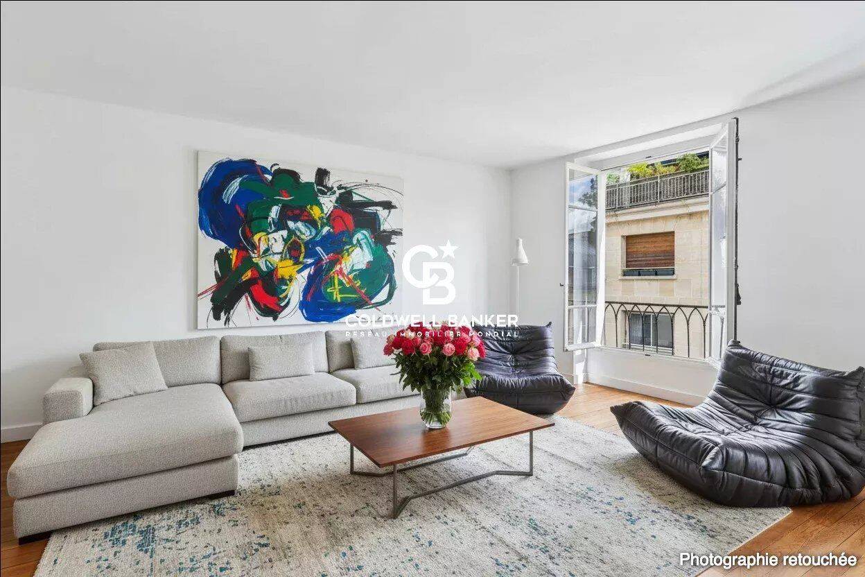 Appartement 3 pièces 61 m² · à Paris 7ème Arrondissement · 60,6 m² · 920 000 €