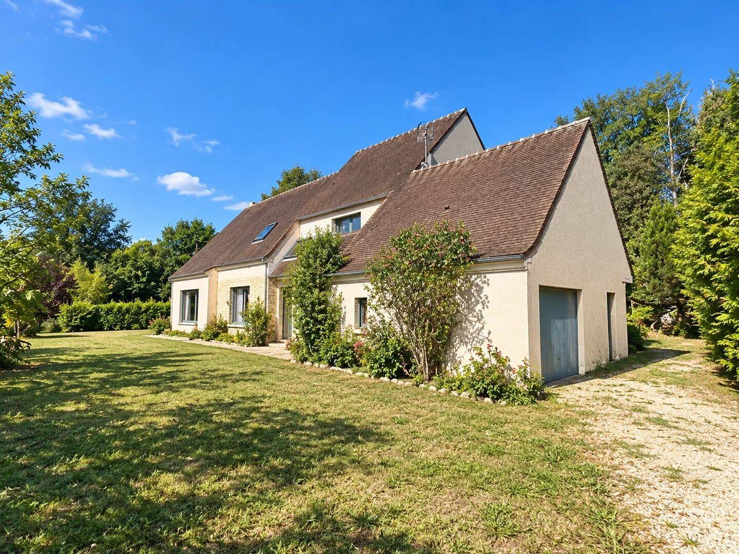 Maison 6 pièces 221 m² · à La Ferté-sous-Jouarre · 221 m² · 475 000 €