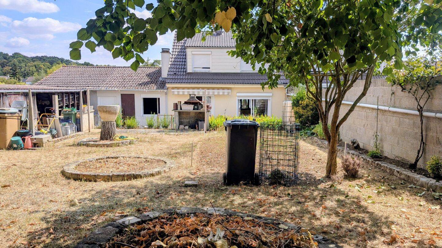 Maison 5 pièces 98 m² · à Fitz-James · 98 m² · 160 000 €