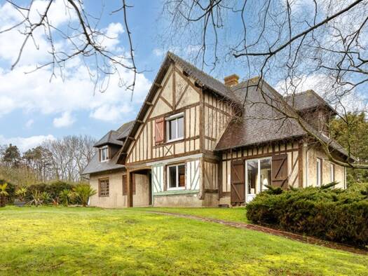 Maison à vendre 335 000 € 10 pièces 8 chambres 213,7 m² 2 170 m² de terrain Étretat 76790