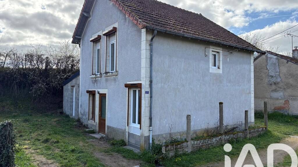 Maison à vendre 98 000 € 4 pièces 2 chambres 73 m² 196 m² de terrain Jouet-sur-l'Aubois 18320