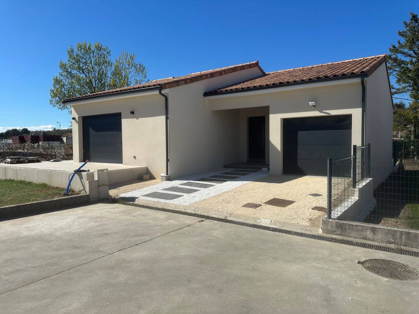 Maison 4 pièces 102 m² · à Saint-Donat-sur-l'Herbasse · 102 m² · 305 000 €