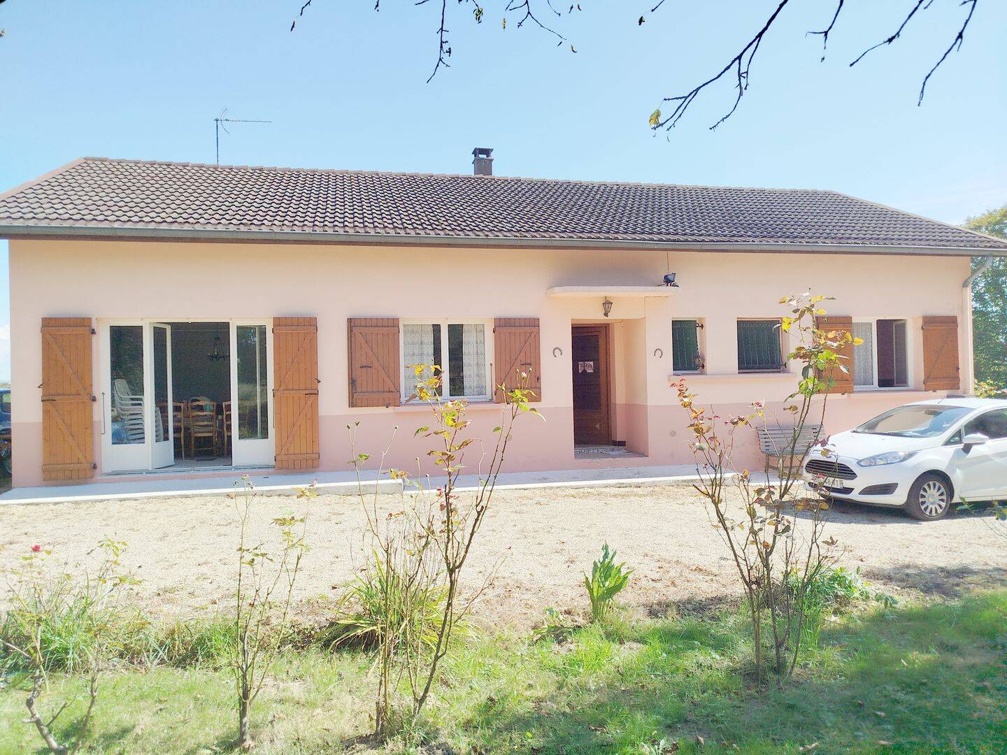 Maison 5 pièces 106 m² · à Saint-Trivier-de-Courtes · 106 m² · 158 000 €