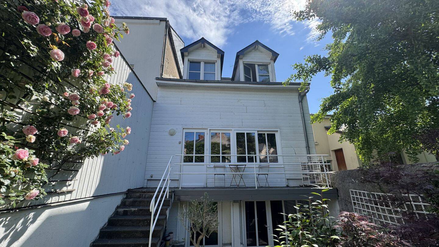 Maison 7 pièces 142 m² · à Angers · 142 m² · 498 450 €