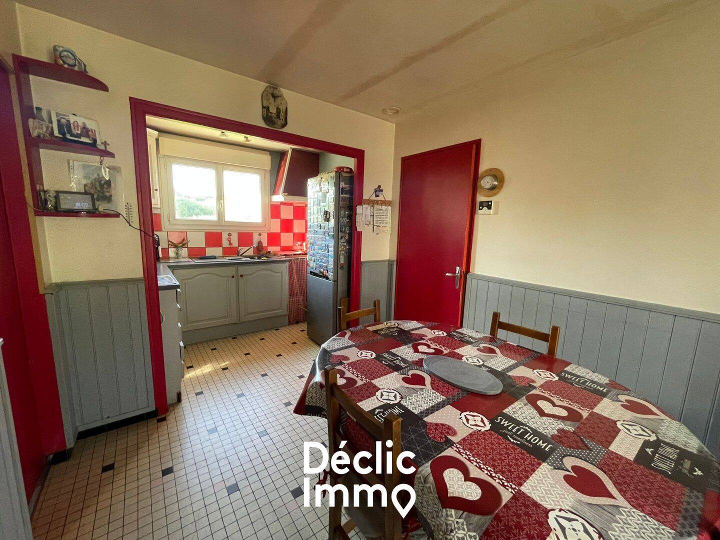 Maison 6 pièces 115 m² · à Les Achards · 115 m² · 250 000 €