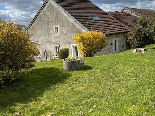 Maison à vendre 150 000 € 5 pièces 3 chambres 102 m² 1 684 m² de terrain Pouilly-en-Auxois 21320