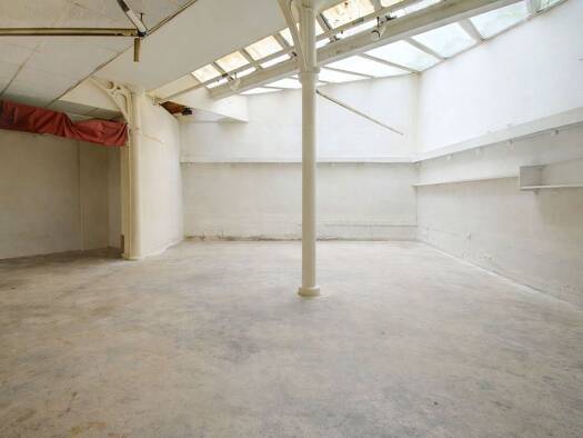 Loft à vendre 855 000 € 1 pièce 130 m² RDC/3 Louis Blanc-Aqueduc Paris 10ème arrondissement 75010