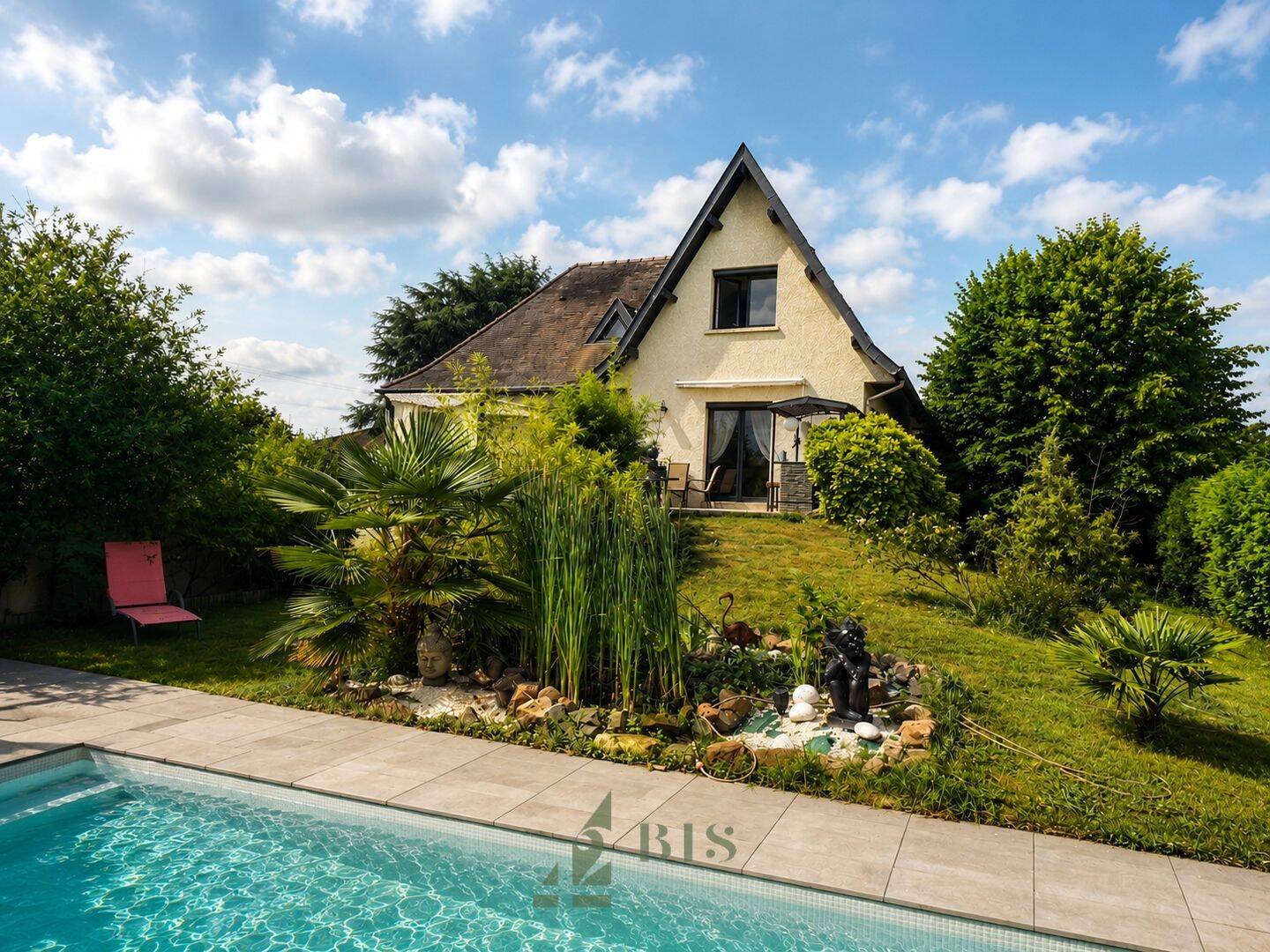 Maison 7 pièces 153 m² · à Le Coteau · 153 m² · 330 000 €