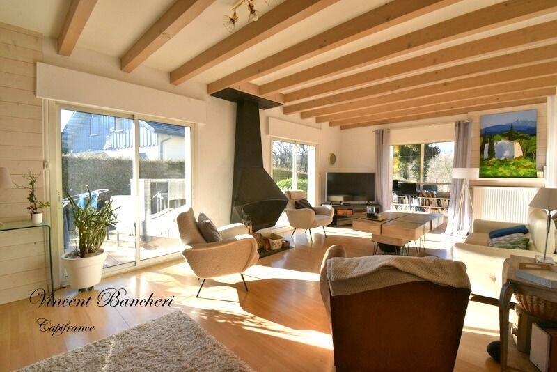 Maison 6 pièces 178 m² · à Reignier-Ésery · 178 m² · 635 000 €