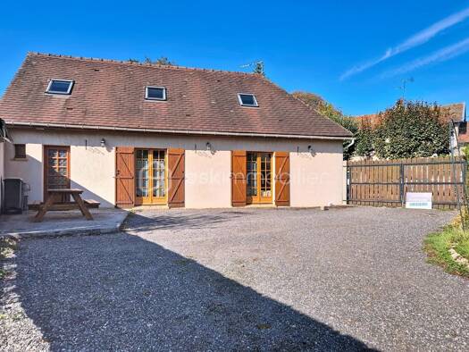 Maison à vendre 330 000 € 4 pièces 2 chambres 87 m² Les Chapelles-Bourbon 77610