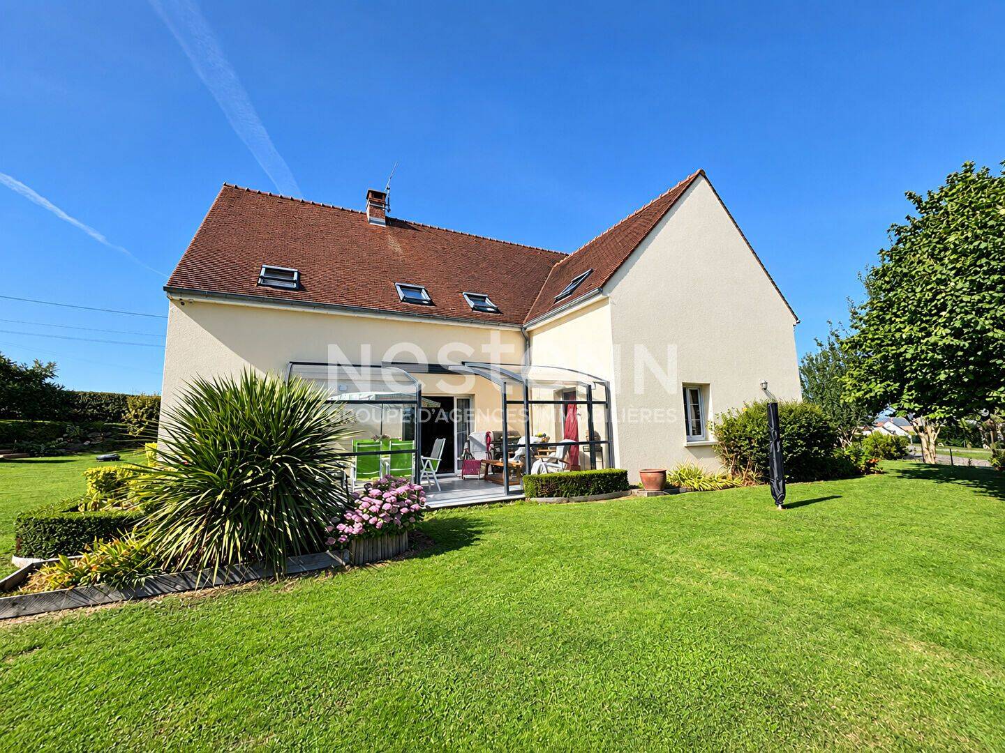 Maison 9 pièces 254 m² · à Chaumont-en-Vexin · 254 m² · 472 750 €
