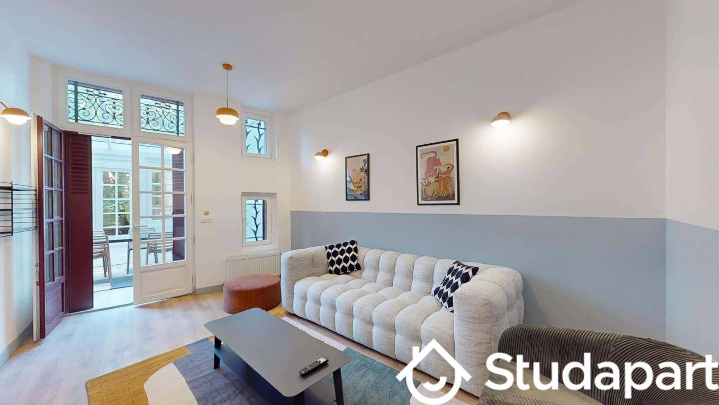 1 pièce 24 m² · à Saint-Denis · 24 m² · 885 €/mois
