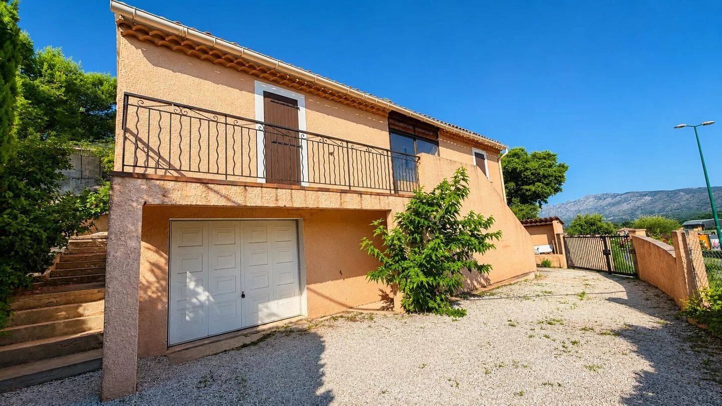 Maison 3 pièces 73 m² · à Pourrières · 72,5 m² · 349 000 €