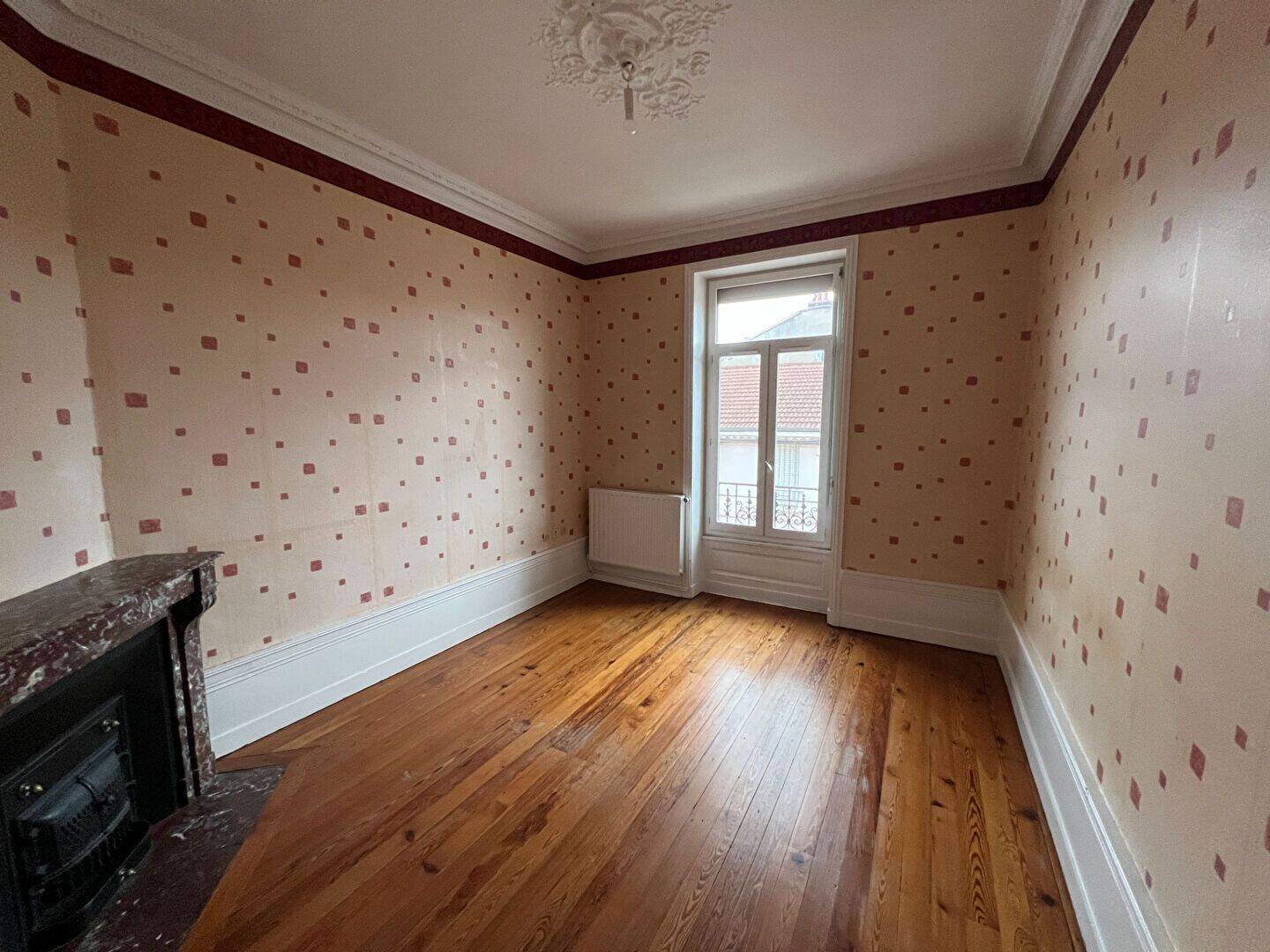 Appartement 3 pièces 49 m² · à Roanne · 49 m² · 440 €