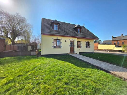 Maison à vendre 192 000 € 5 pièces 4 chambres 131 m² 1 052 m² de terrain Centre Ville Hirson 02500