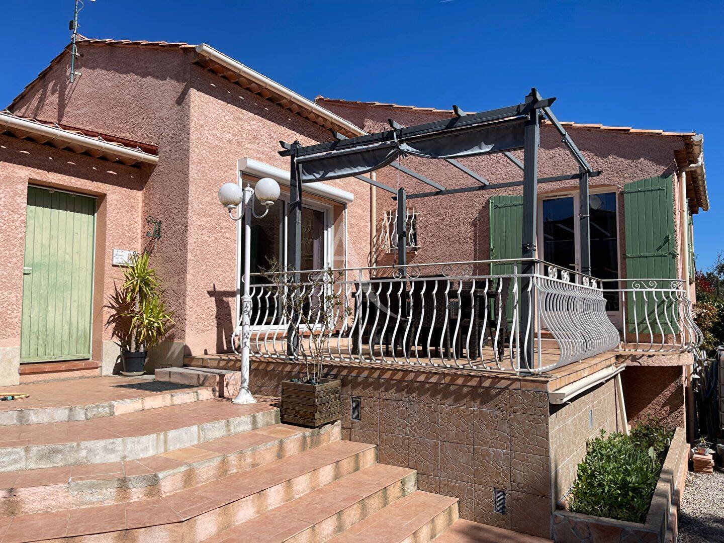 Maison 3 pièces 90 m² · à Ginasservis · 90 m² · 306 000 €