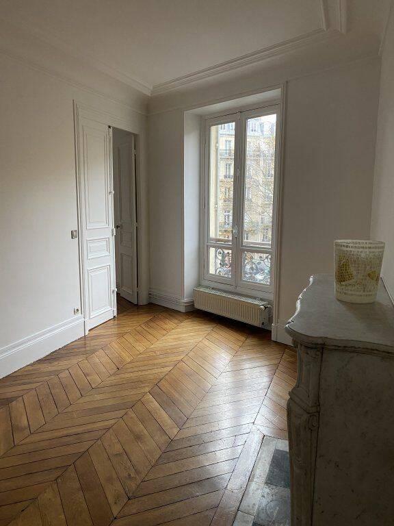 Appartement 3 pièces 60 m² · à Paris 17ème Arrondissement · 60 m² · 2 071 €/mois