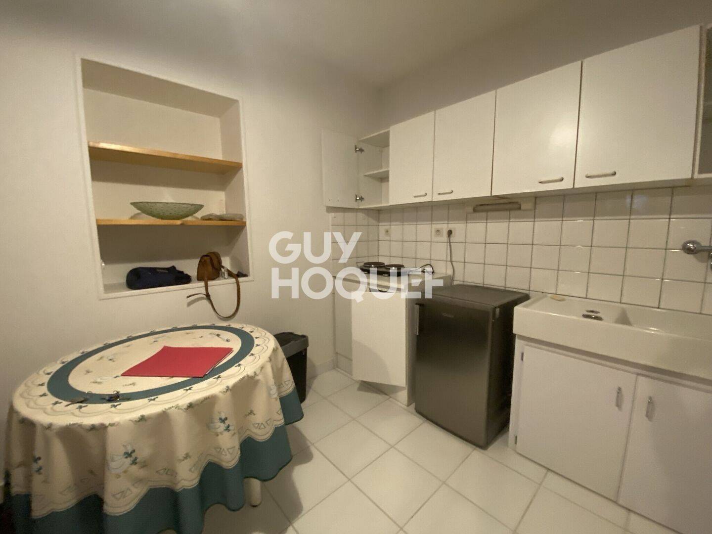 Appartement 1 pièce 29 m² · à Fontenay-le-Comte · 28,5 m² · 350 €/mois