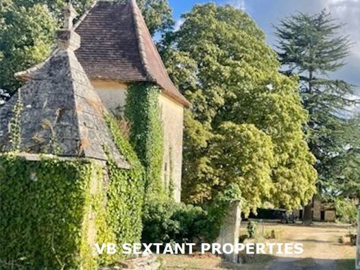 Ferme à vendre 290 000 € 6 pièces 2 chambres 200 m² 2 349 m² de terrain Ruch 33350