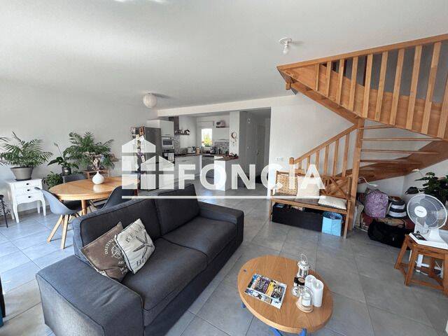 Maison 4 pièces 86 m² · à Vannes · 85,9 m² · 1 155 €