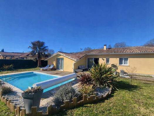 Maison à vendre 310 000 € 5 pièces 4 chambres 120 m² 971 m² de terrain Bretagne-de-Marsan 40280