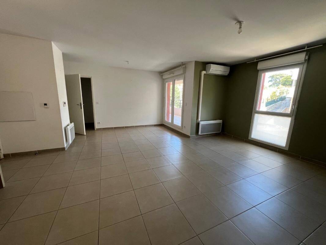 Appartement 4 pièces 78 m² · à Aubagne · 78 m² · 1 082 €