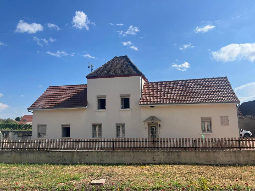 Maison 5 pièces 120 m² · à Sassenay · 120 m² · 183 000 €