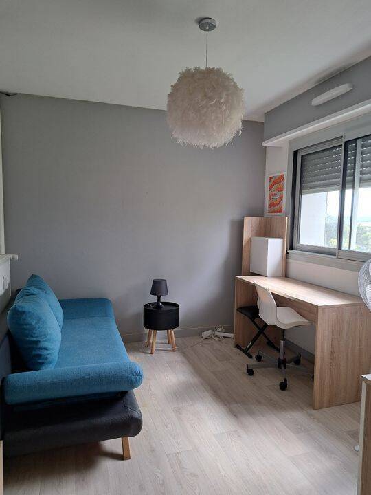 Appartement 1 pièce 11 m² · à Vénissieux · 11 m² · 420 €/mois