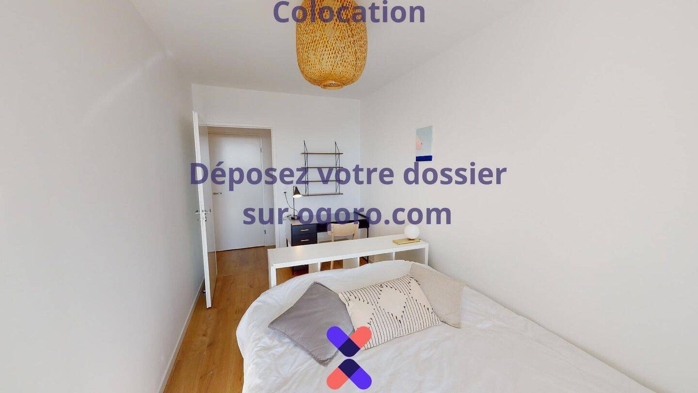 Appartement 6 pièces 106 m² · à Bordeaux · 106 m² · 520 €/mois