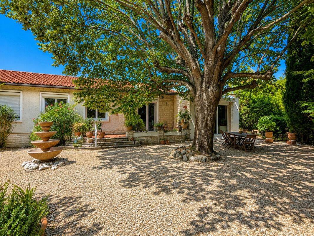 Maison 5 pièces 123 m² · à Cenon · 123 m² · 442 000 €