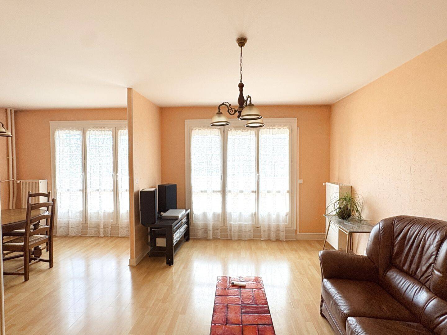 Appartement 4 pièces 84 m² · à Tours · 83,8 m² · 128 400 €