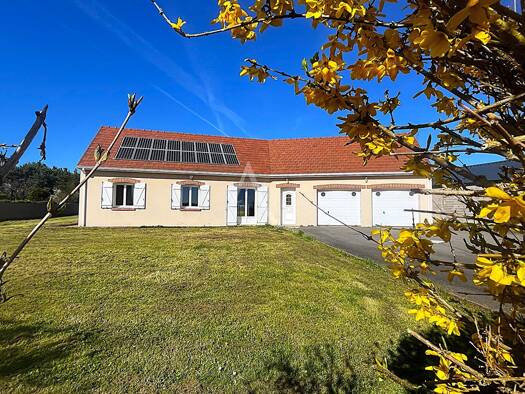 Maison de plain-pied à vendre 257 000 € 5 pièces 3 chambres 110 m² 2 113 m² de terrain Fougères-sur-Bièvre 41120