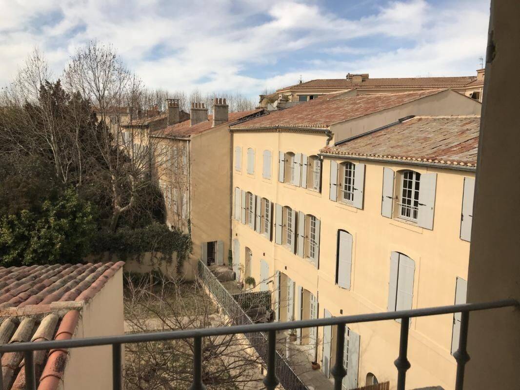 Appartement 3 pièces 68 m² · à Aix-en-Provence · 68 m² · 1 090 €