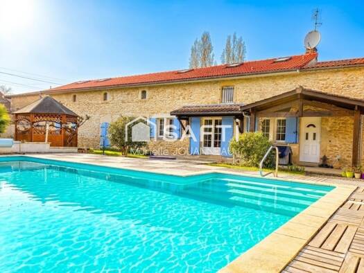 Maison à vendre 519 000 € 16 pièces 8 chambres 400 m² 3 600 m² de terrain Sauveterre-de-Guyenne 33540